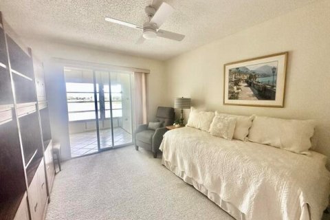 Copropriété à vendre à Boca Raton, Floride: 2 chambres, 95.88 m2 № 2245878 - photo 12