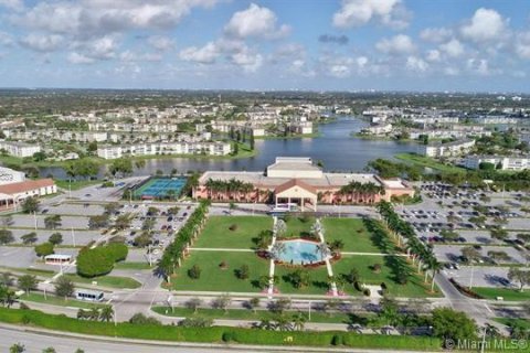 Copropriété à vendre à Boca Raton, Floride: 2 chambres, 95.88 m2 № 2245878 - photo 18