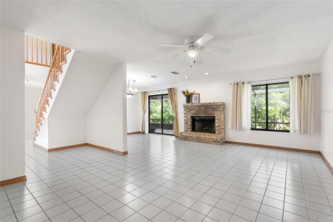 Adosado en venta en Palm Coast, Florida, 3 dormitorios, 172.98 m2 № 1614862 - foto 8
