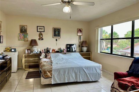 Adosado en venta en Miami, Florida, 3 dormitorios, 181.53 m2 № 1845997 - foto 26