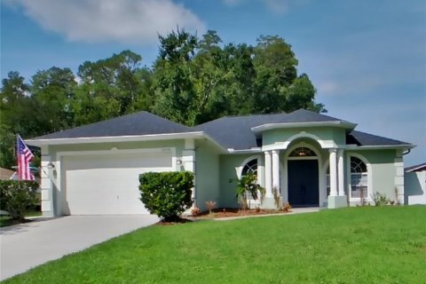 Villa ou maison à louer à Hudson, Floride: 3 chambres, 166.02 m2 № 1910989 - photo 1