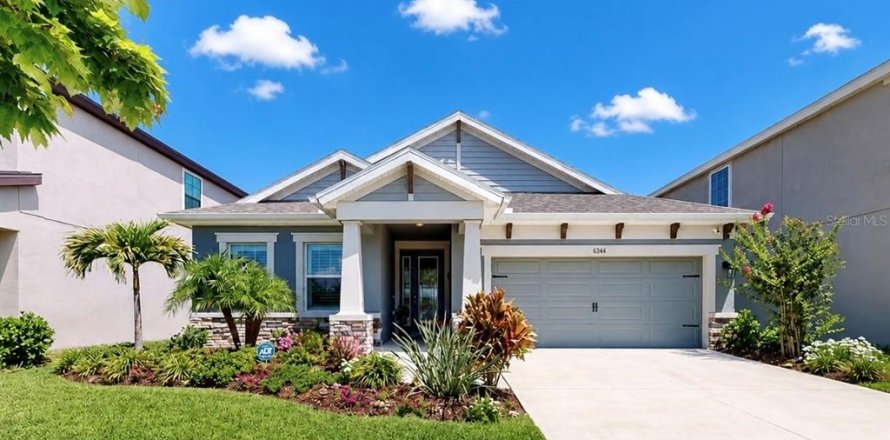 House in Apollo Beach, Florida 3 bedrooms, 198.81 sq.m. № 2115405