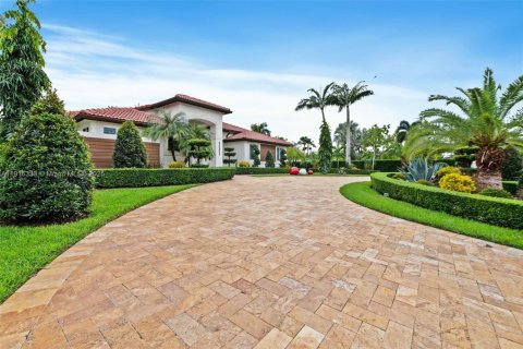 Villa ou maison à vendre à Southwest Ranches, Floride: 5 chambres, 433.2 m2 № 1974070 - photo 5