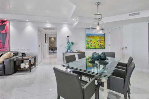 Condo in Aventura, Florida, 2 bedrooms  № 1693116 - photo 4