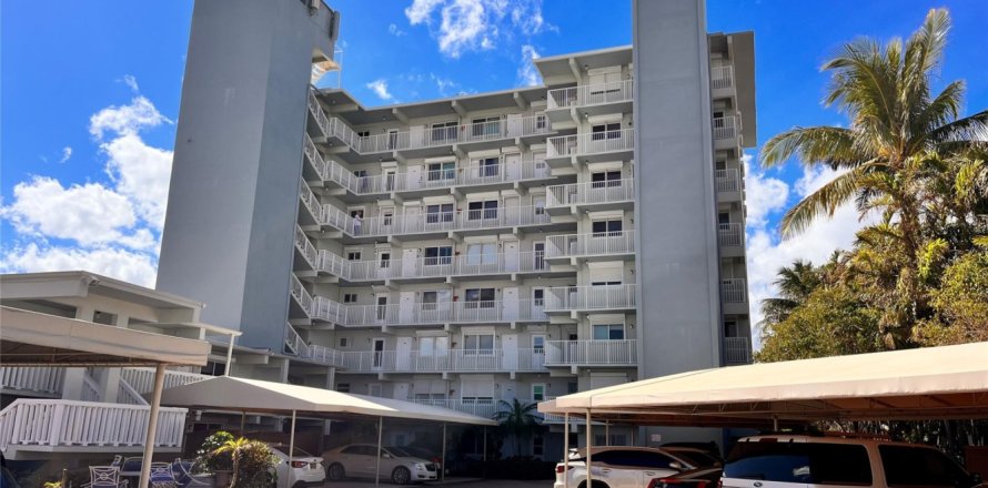Condo in Deerfield Beach, Florida, 2 bedrooms № 1224447