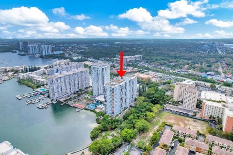 Condominio en venta en Aventura, Florida, 1 dormitorio, 82.4 m2 № 1897258 - foto 28