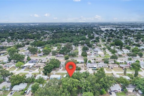 Casa en venta en Pinellas Park, Florida, 3 dormitorios, 93.92 m2 № 2226206 - foto 19
