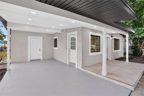 Casa en venta en Pinellas Park, Florida, 3 dormitorios, 93.92 m2 № 2226206 - foto 5
