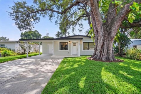 Casa en Pinellas Park, Florida 3 dormitorios, 93.92 m2 № 2226206