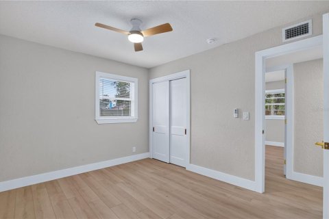 Casa en venta en Pinellas Park, Florida, 3 dormitorios, 93.92 m2 № 2226206 - foto 9