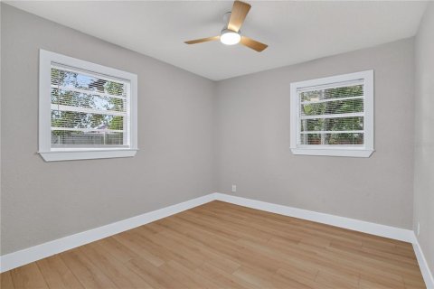 Casa en venta en Pinellas Park, Florida, 3 dormitorios, 93.92 m2 № 2226206 - foto 12