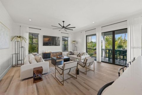 House in Sarasota, Florida 7 bedrooms, 348.38 sq.m. № 1640392 - photo 7