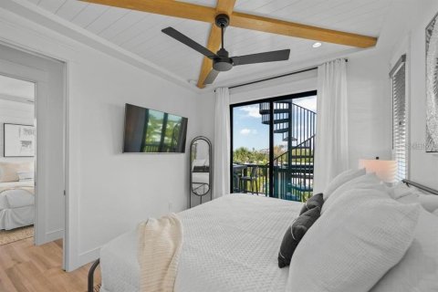 House in Sarasota, Florida 7 bedrooms, 348.38 sq.m. № 1640392 - photo 30