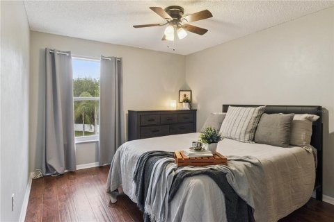 Casa en venta en Kissimmee, Florida, 6 dormitorios, 246.93 m2 № 2093144 - foto 4