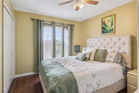 Casa en venta en Kissimmee, Florida, 6 dormitorios, 246.93 m2 № 2093144 - foto 16