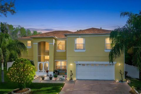 House in Kissimmee, Florida 6 bedrooms, 246.93 sq.m. № 2093144