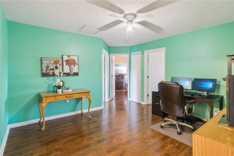 Casa en venta en Kissimmee, Florida, 6 dormitorios, 246.93 m2 № 2093144 - foto 19