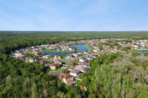 Casa en venta en Kissimmee, Florida, 6 dormitorios, 246.93 m2 № 2093144 - foto 28
