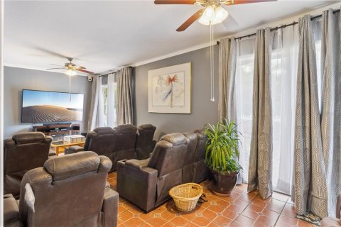 Casa en venta en Kissimmee, Florida, 6 dormitorios, 246.93 m2 № 2093144 - foto 25