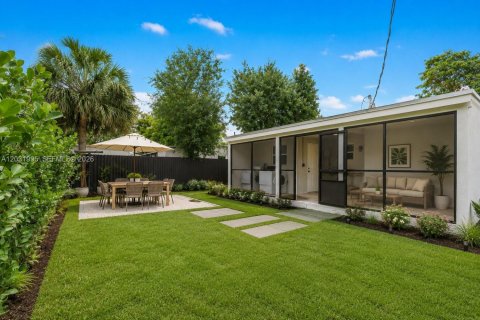 Casa en venta en Opa-locka, Florida, 4 dormitorios, 75.25 m2 № 2153638 - foto 27