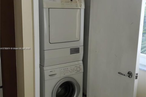 Condominio en alquiler en Aventura, Florida, 1 dormitorio, 85.38 m2 № 1937900 - foto 8