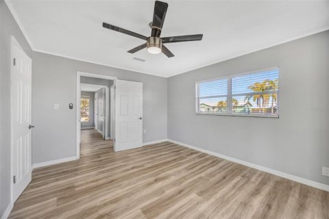 House in Hernando Beach, Florida 3 bedrooms, 131.18 sq.m. № 2103283 - photo 27