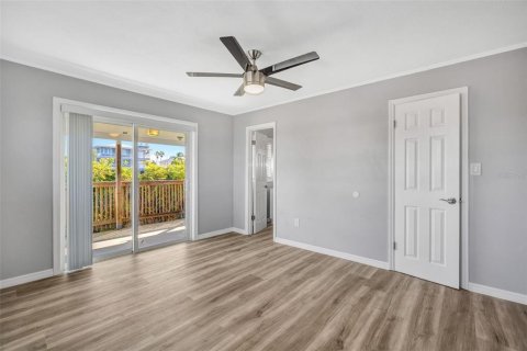 House in Hernando Beach, Florida 3 bedrooms, 131.18 sq.m. № 2103283 - photo 30