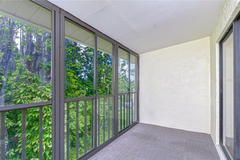 Condo in Tarpon Springs, Florida, 2 bedrooms № 2371400 - photo 27