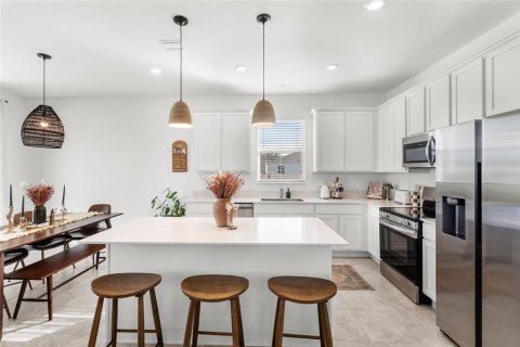 Villa ou maison à vendre à Kissimmee, Floride: 4 chambres, 171.22 m2 № 1876214 - photo 7