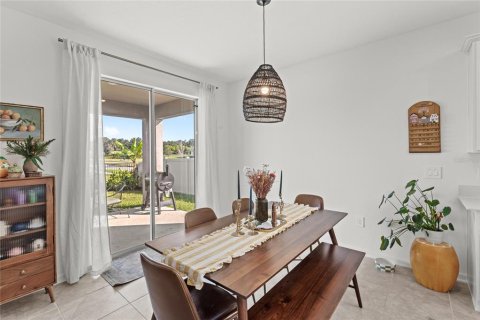 Villa ou maison à vendre à Kissimmee, Floride: 4 chambres, 171.22 m2 № 1876214 - photo 10