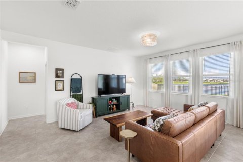 Villa ou maison à vendre à Kissimmee, Floride: 4 chambres, 171.22 m2 № 1876214 - photo 13