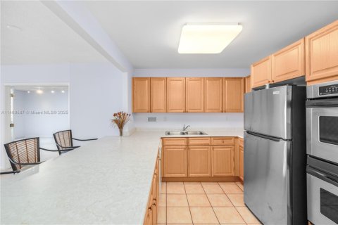 Condominio en venta en Miami Beach, Florida, 3 dormitorios, 172.8 m2 № 1737743 - foto 16