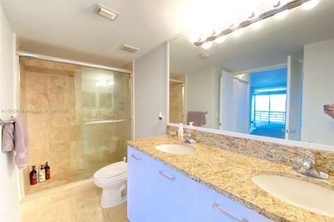 Copropriété à vendre à Aventura, Floride: 2 chambres, 105.63 m2 № 1985211 - photo 20