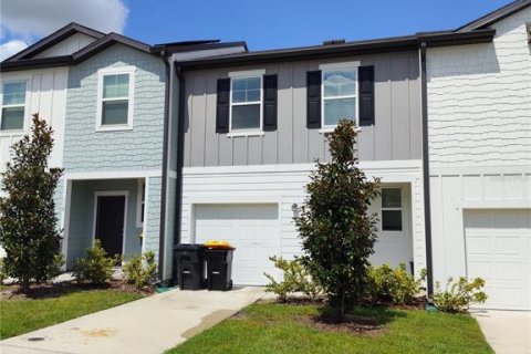 Townhouse in Davenport, Florida 3 bedrooms, 137.5 sq.m. № 1410239 - photo 2