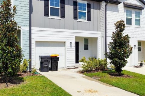 Townhouse in Davenport, Florida 3 bedrooms, 137.5 sq.m. № 1410239 - photo 1