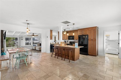 Villa ou maison à vendre à Port Charlotte, Floride: 3 chambres, 140.47 m2 № 2196538 - photo 4