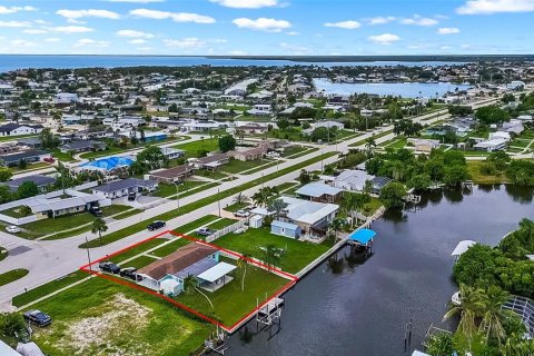 Villa ou maison à vendre à Port Charlotte, Floride: 3 chambres, 140.47 m2 № 2196538 - photo 27