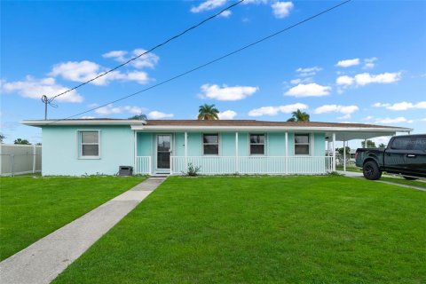 Villa ou maison à vendre à Port Charlotte, Floride: 3 chambres, 140.47 m2 № 2196538 - photo 24