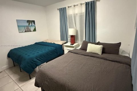 Купить виллу или дом в Майами, Флорида 3 спальни, 109.44м2, № 1836388 - фото 14