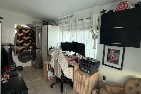 Купить виллу или дом в Майами, Флорида 3 спальни, 109.44м2, № 1836388 - фото 16