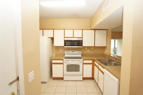 Condo in Riverview, Florida, 3 bedrooms  № 1909992 - photo 2