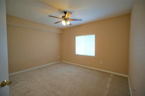 Condo in Riverview, Florida, 3 bedrooms  № 1909992 - photo 7
