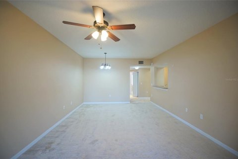 Condo in Riverview, Florida, 3 bedrooms  № 1909992 - photo 5