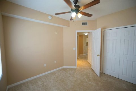 Condo in Riverview, Florida, 3 bedrooms  № 1909992 - photo 14