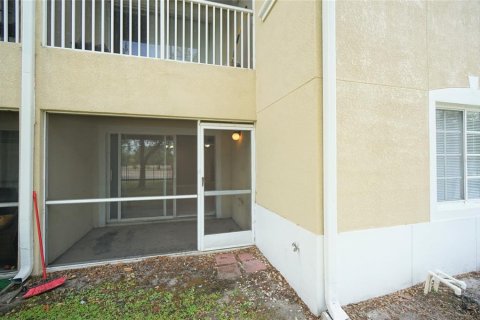 Condo in Riverview, Florida, 3 bedrooms  № 1909992 - photo 18