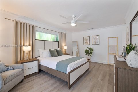 Casa en venta en Naples, Florida, 4 dormitorios № 1806167 - foto 12