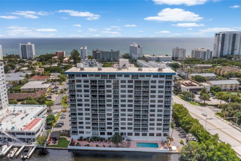 Condominio en venta en Pompano Beach, Florida, 2 dormitorios, 93.09 m2 № 2087570 - foto 3