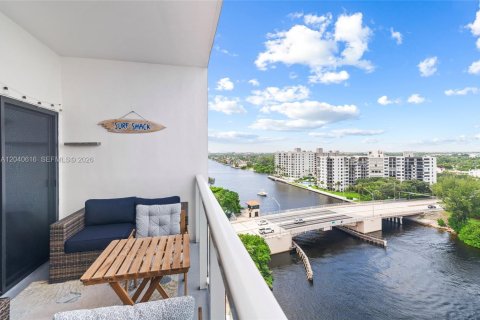 Condo à Pompano Beach, Floride, 2 chambres № 2087570