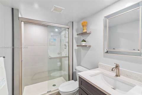 Condominio en venta en Pompano Beach, Florida, 2 dormitorios, 93.09 m2 № 2087570 - foto 22
