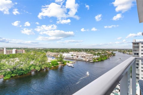 Condominio en venta en Pompano Beach, Florida, 2 dormitorios, 93.09 m2 № 2087570 - foto 18